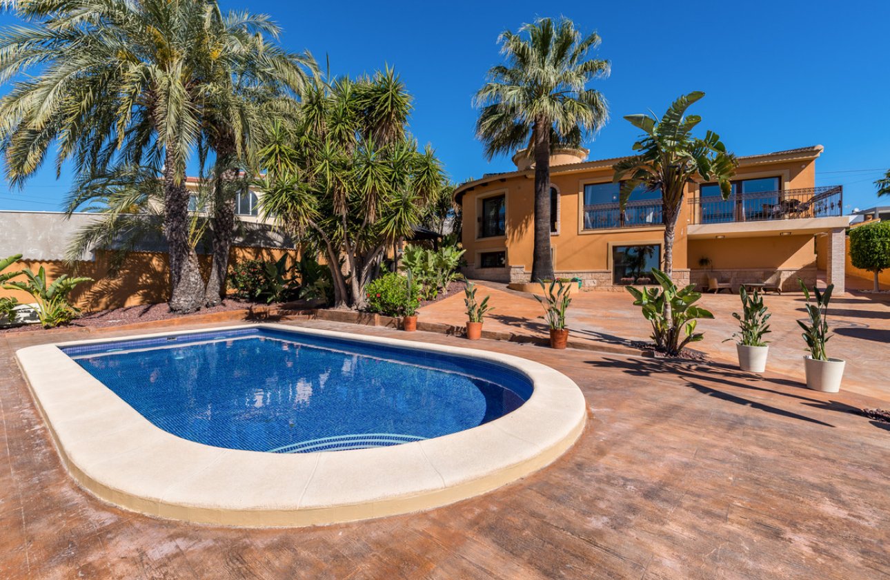 Resale - Villa -
Rojales - Ciudad Quesada