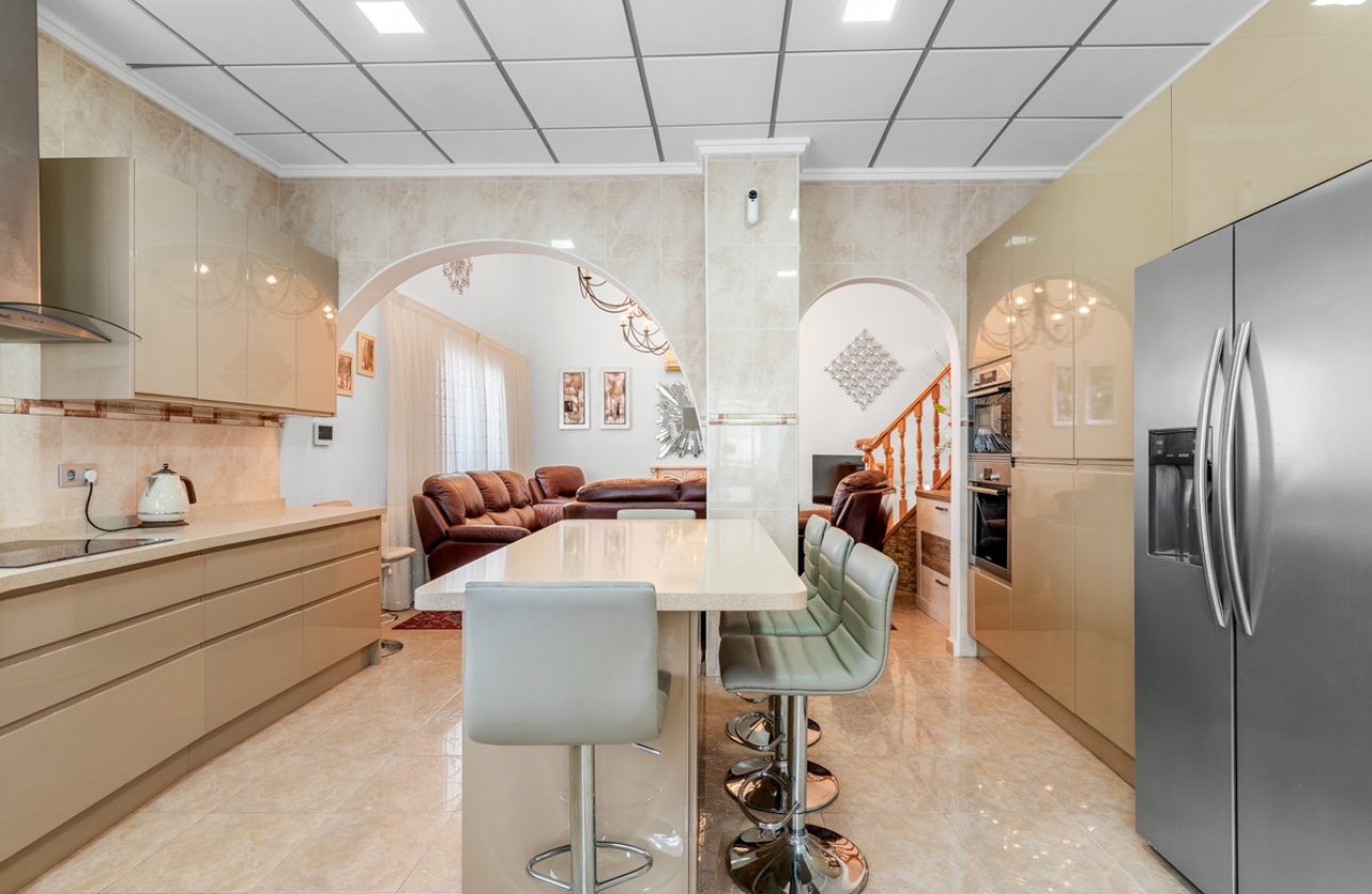 Resale - Villa -
Rojales - Ciudad Quesada