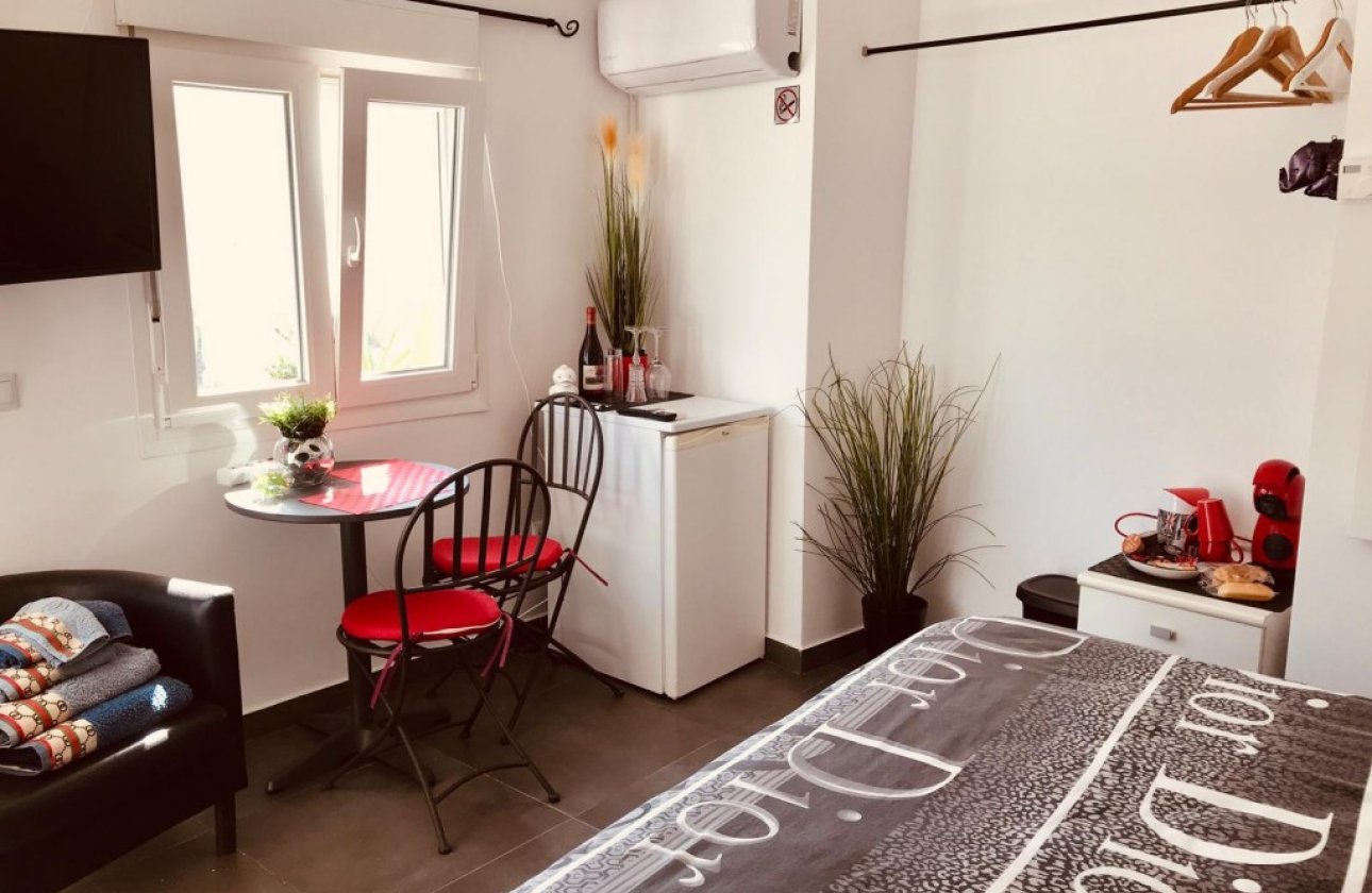 Resale - Villa -
Rojales - Ciudad Quesada