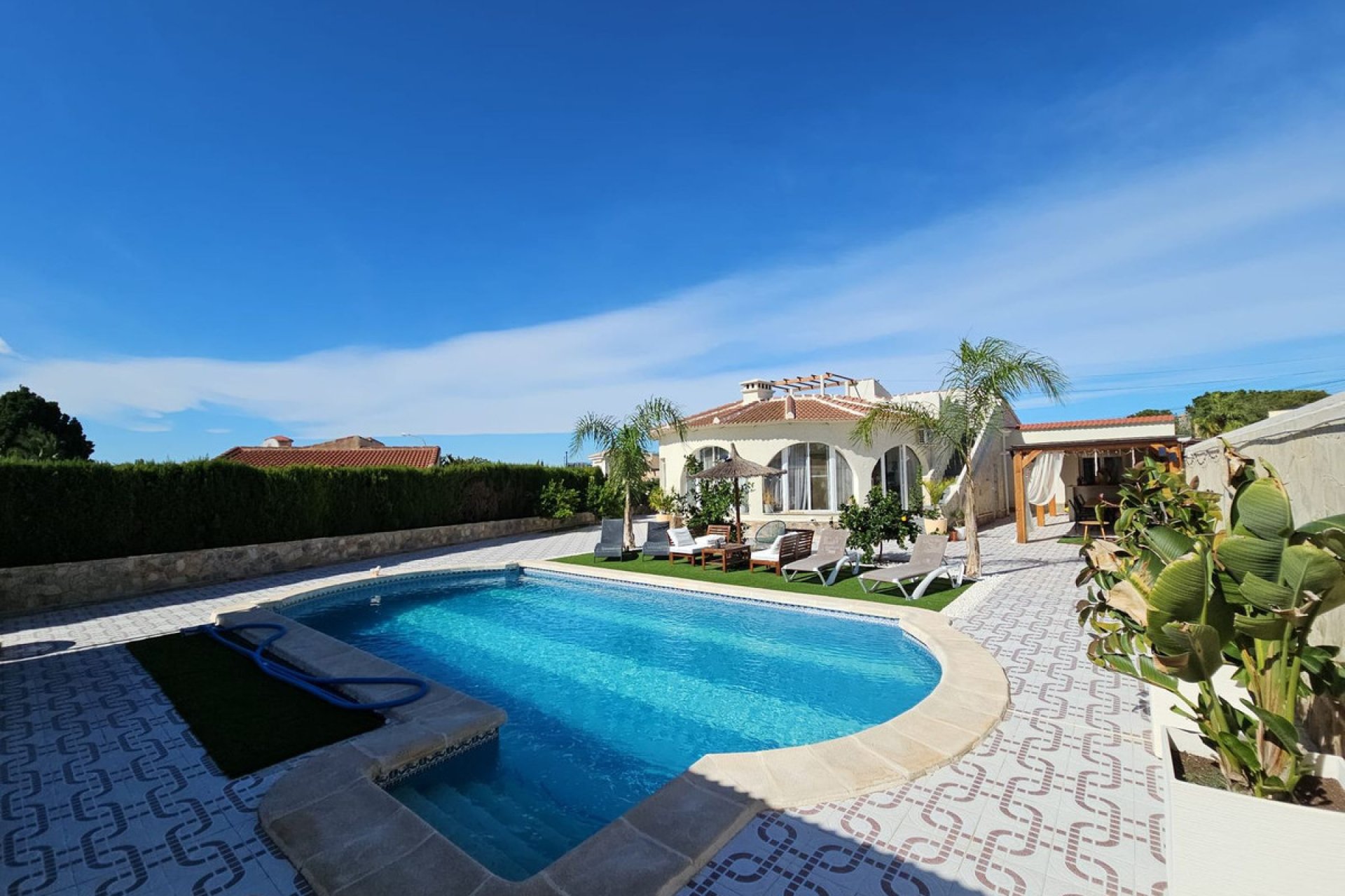 Resale - Villa -
Rojales - Ciudad Quesada