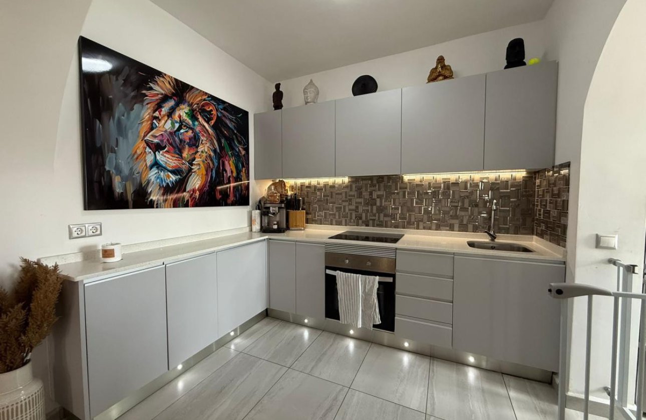 Resale - Villa -
Rojales - Ciudad Quesada