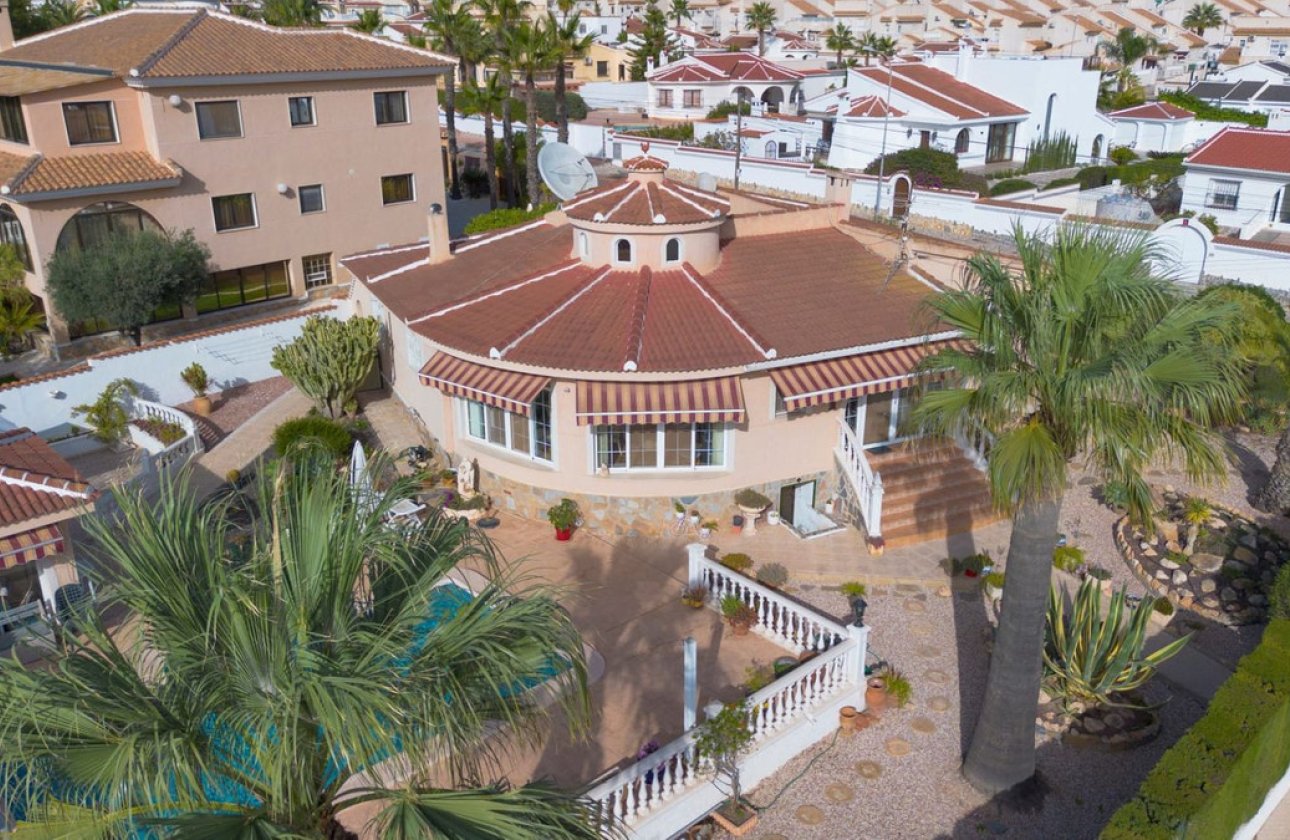Resale - Villa -
Rojales - Ciudad Quesada