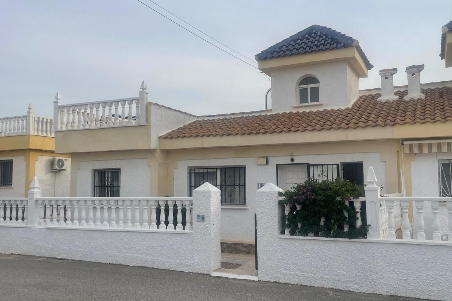 Resale - Villa -
Rojales - Ciudad Quesada