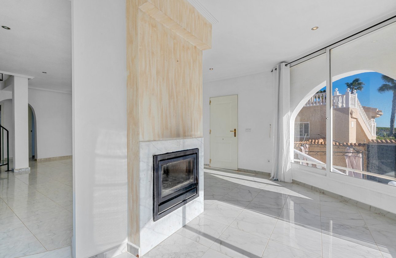 Resale - Villa -
Rojales - Ciudad Quesada