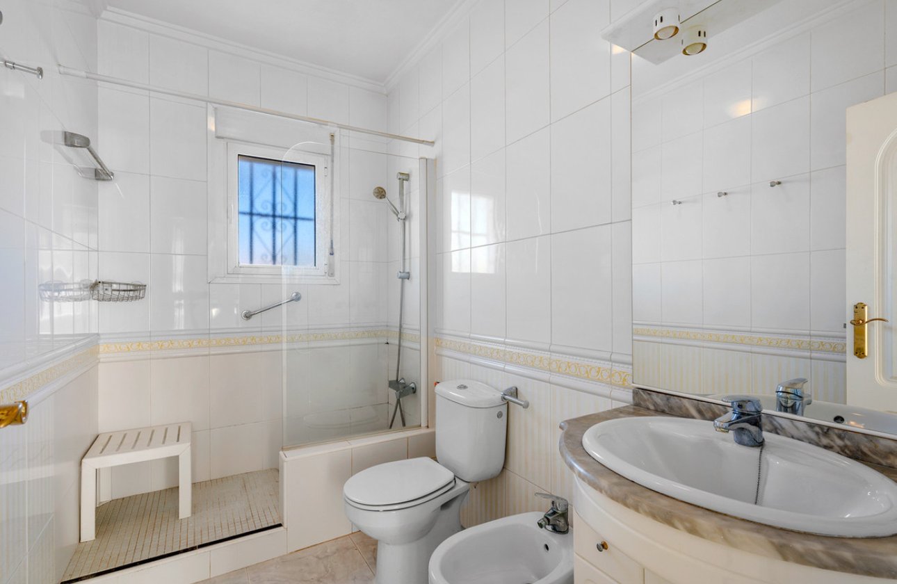 Resale - Villa -
Rojales - Ciudad Quesada