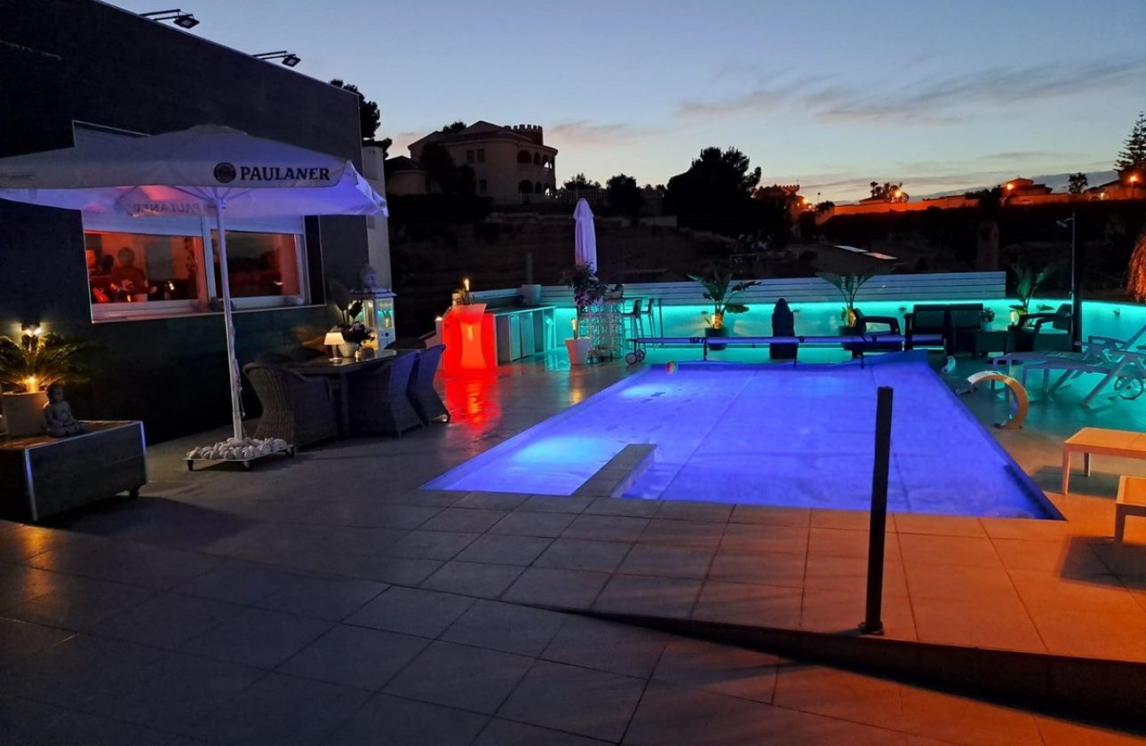 Resale - Villa -
Rojales - Ciudad Quesada