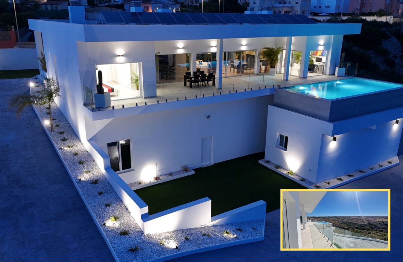 Resale - Villa -
San Fulgencio - La Marina