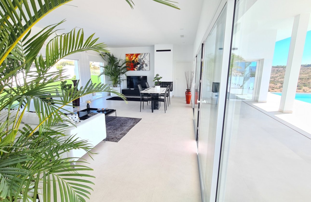 Resale - Villa -
San Fulgencio - La Marina