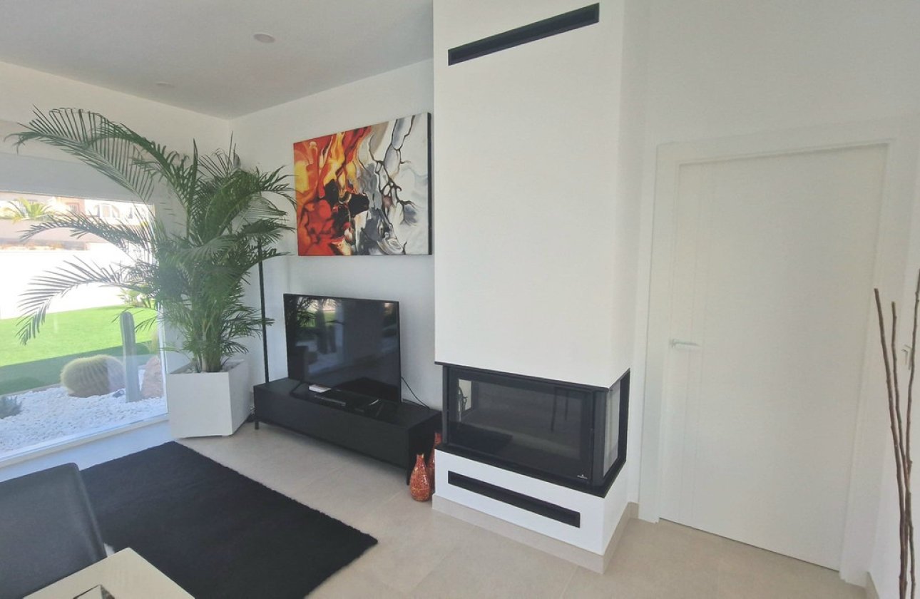 Resale - Villa -
San Fulgencio - La Marina