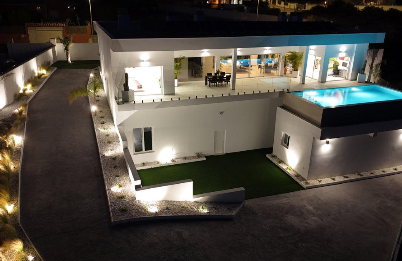 Resale - Villa -
San Fulgencio - La Marina