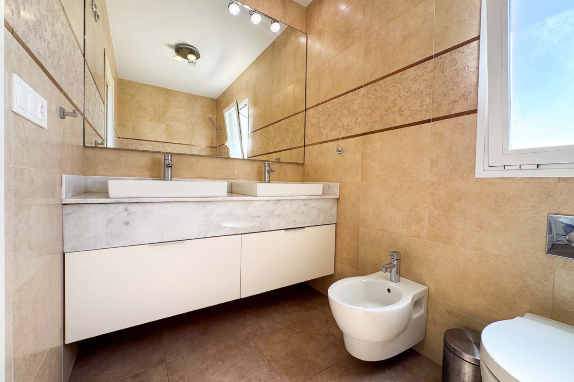 Resale - Villa -
San Fulgencio - San Fulgencio Centro