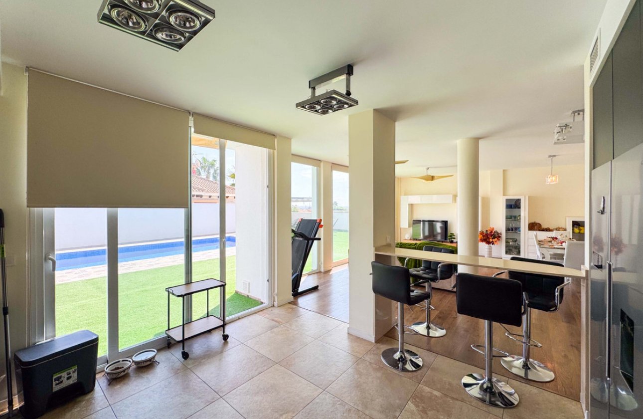 Resale - Villa -
San Fulgencio - San Fulgencio Centro