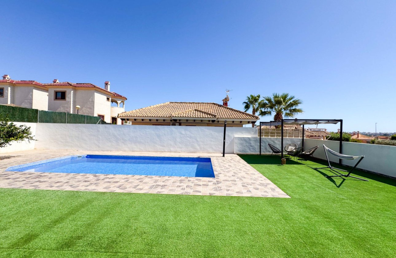 Resale - Villa -
San Fulgencio - San Fulgencio Centro
