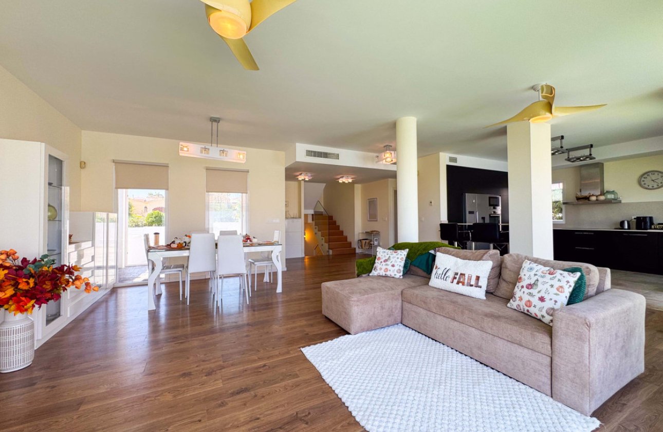 Resale - Villa -
San Fulgencio - San Fulgencio Centro