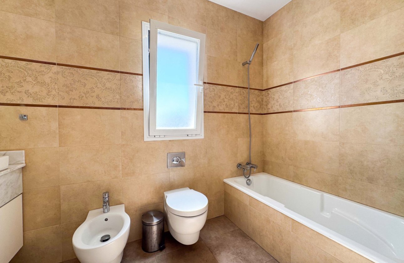 Resale - Villa -
San Fulgencio - San Fulgencio Centro