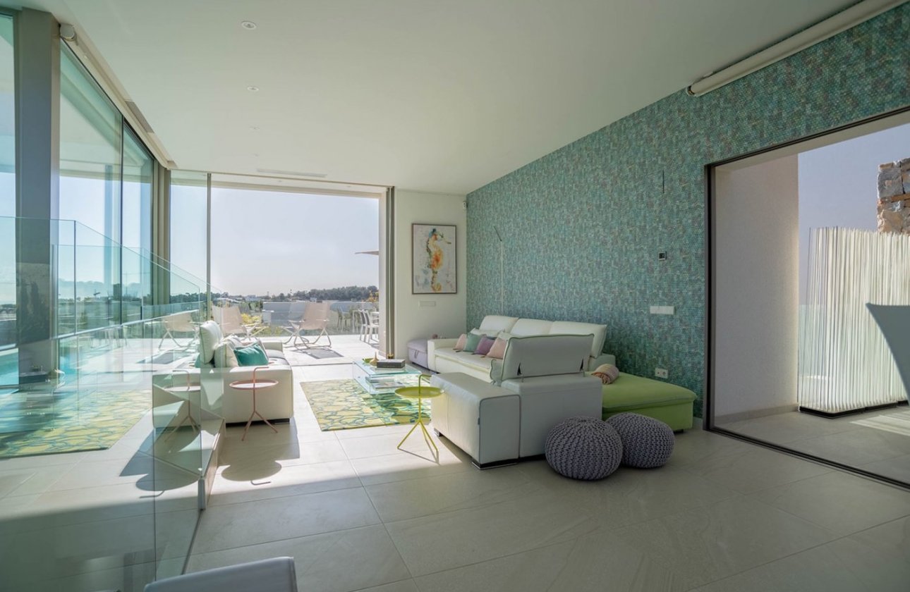 Resale - Villa -
San Miguel de Salinas - Las Colinas Golf