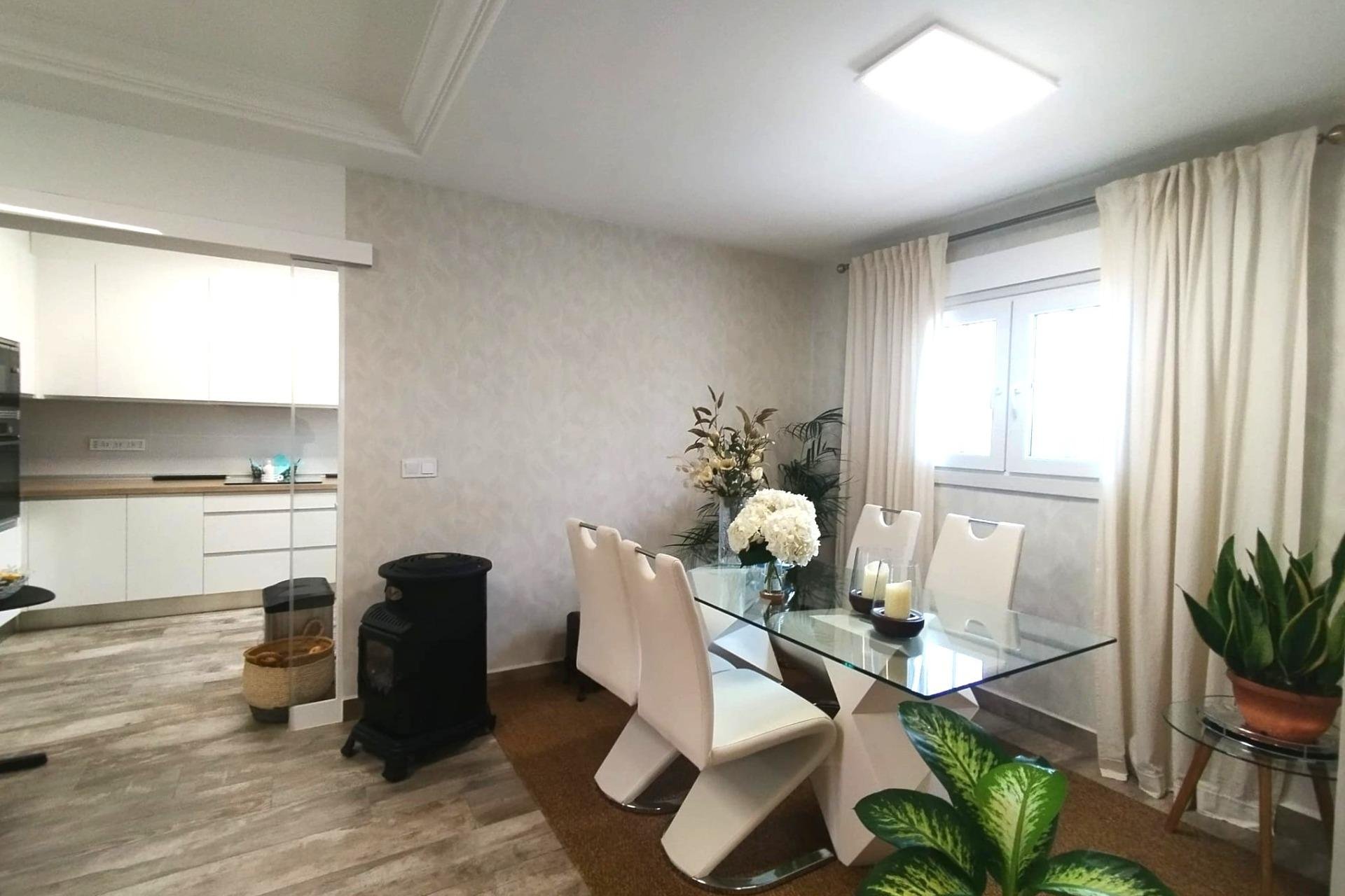 Resale - Villa -
San Miguel de Salinas - Las filipinas