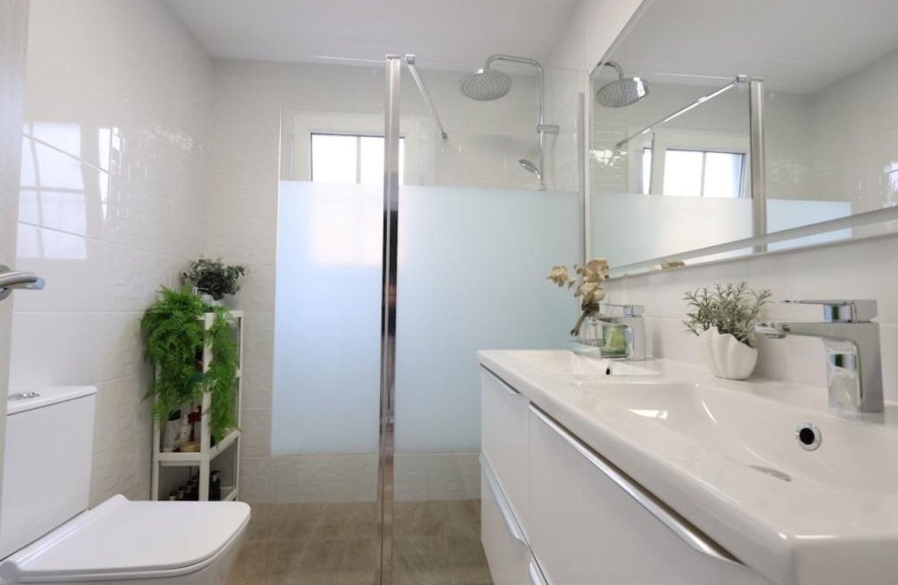 Resale - Villa -
San Miguel de Salinas - Las filipinas