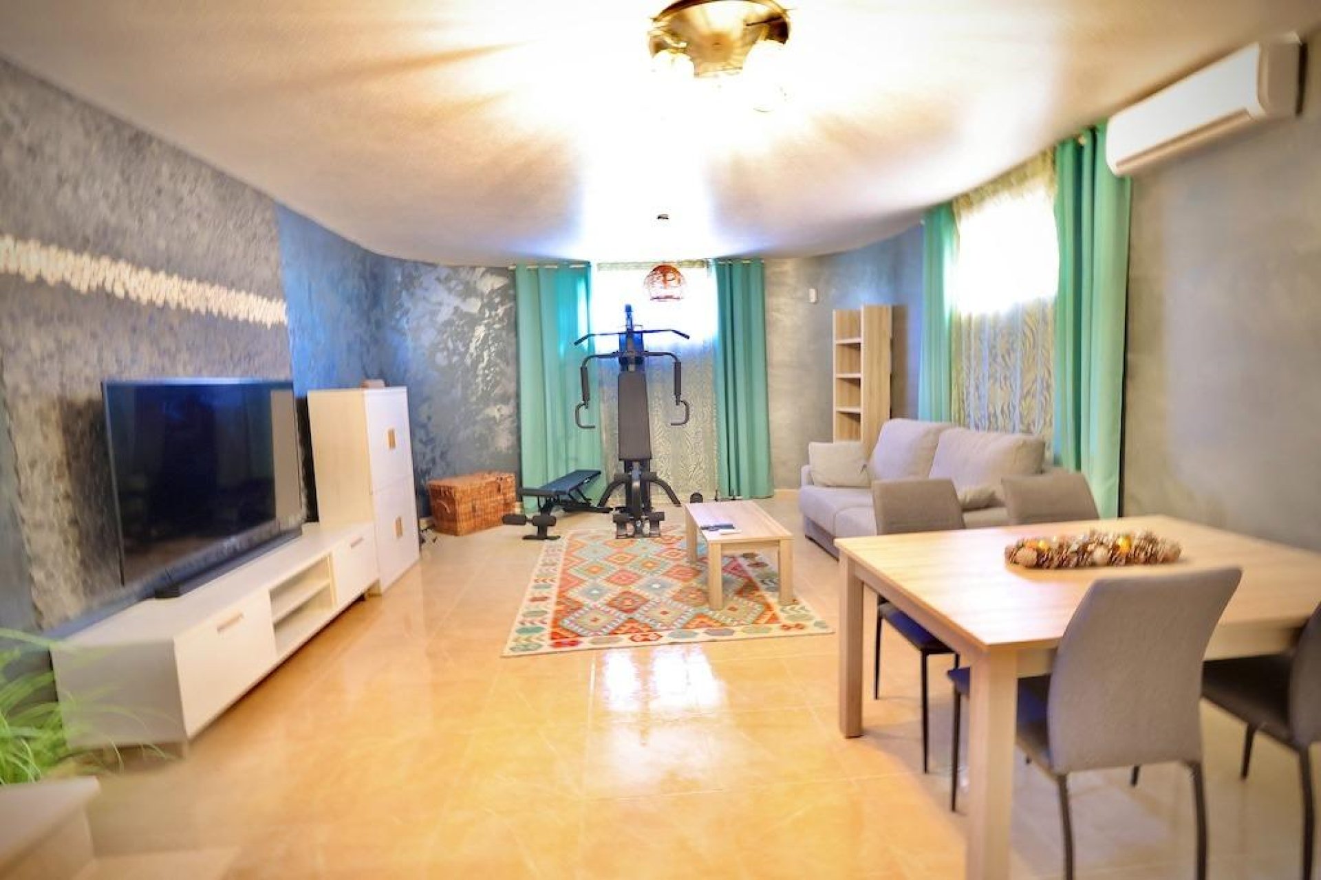 Resale - Villa -
San Miguel de Salinas - Residencial los flamencos