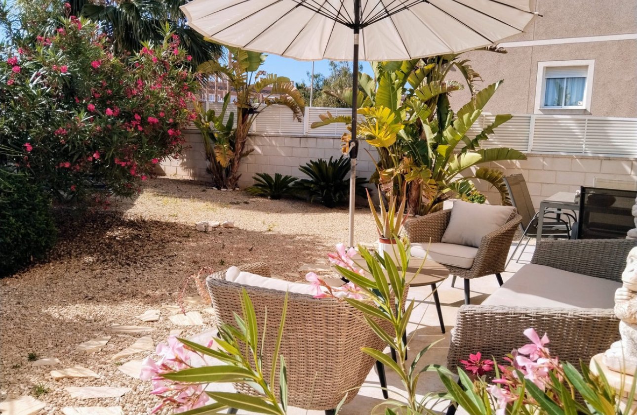 Resale - Villa -
Santa Pola - Gran Alacant