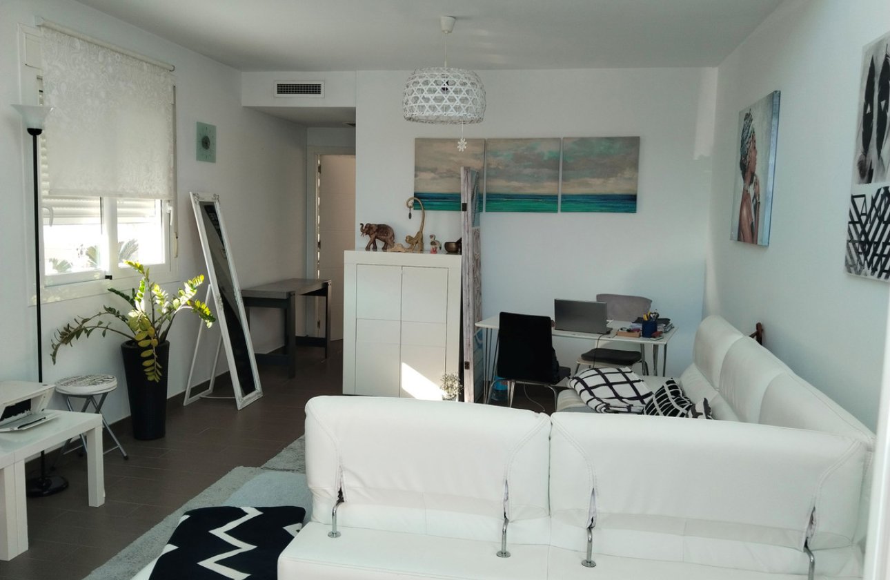 Resale - Villa -
Santa Pola - Gran Alacant