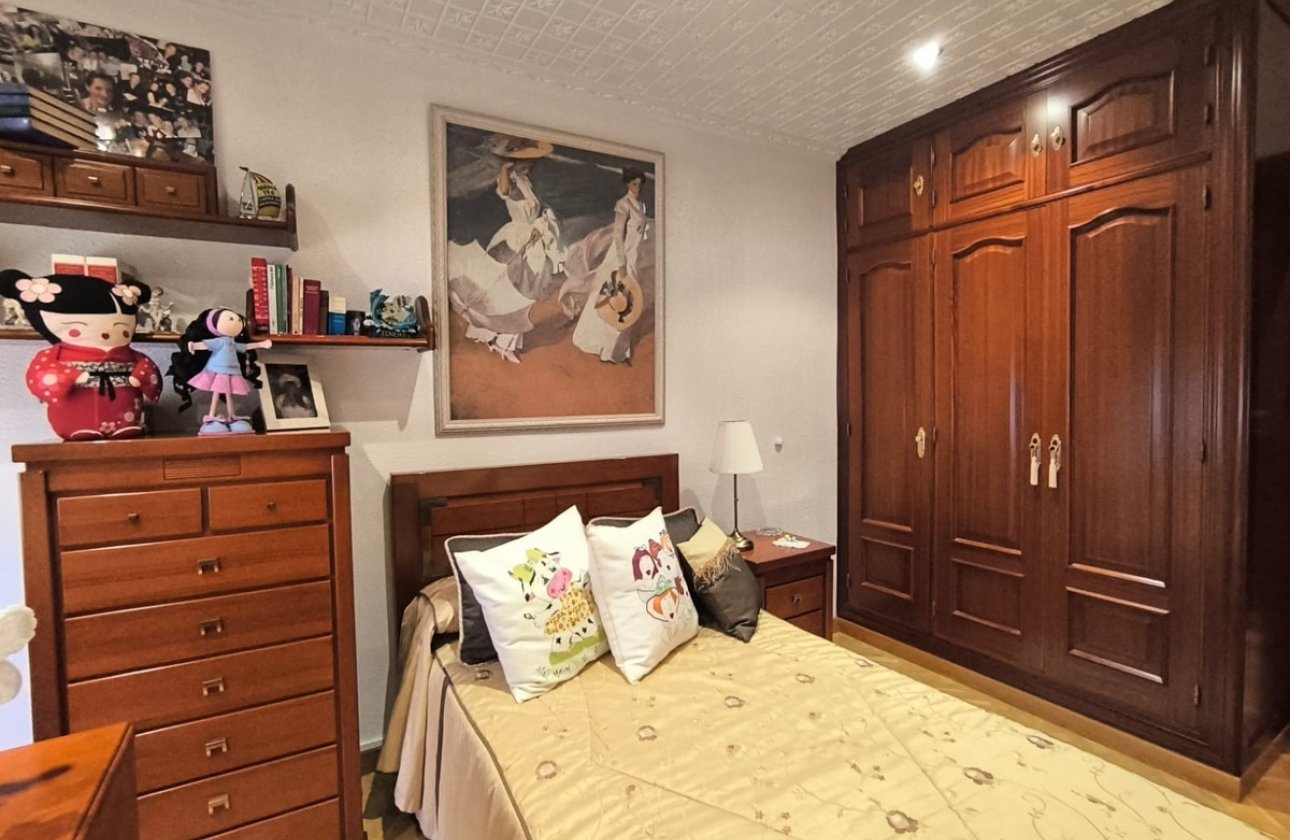 Resale - Villa -
Sax - Sax Centro