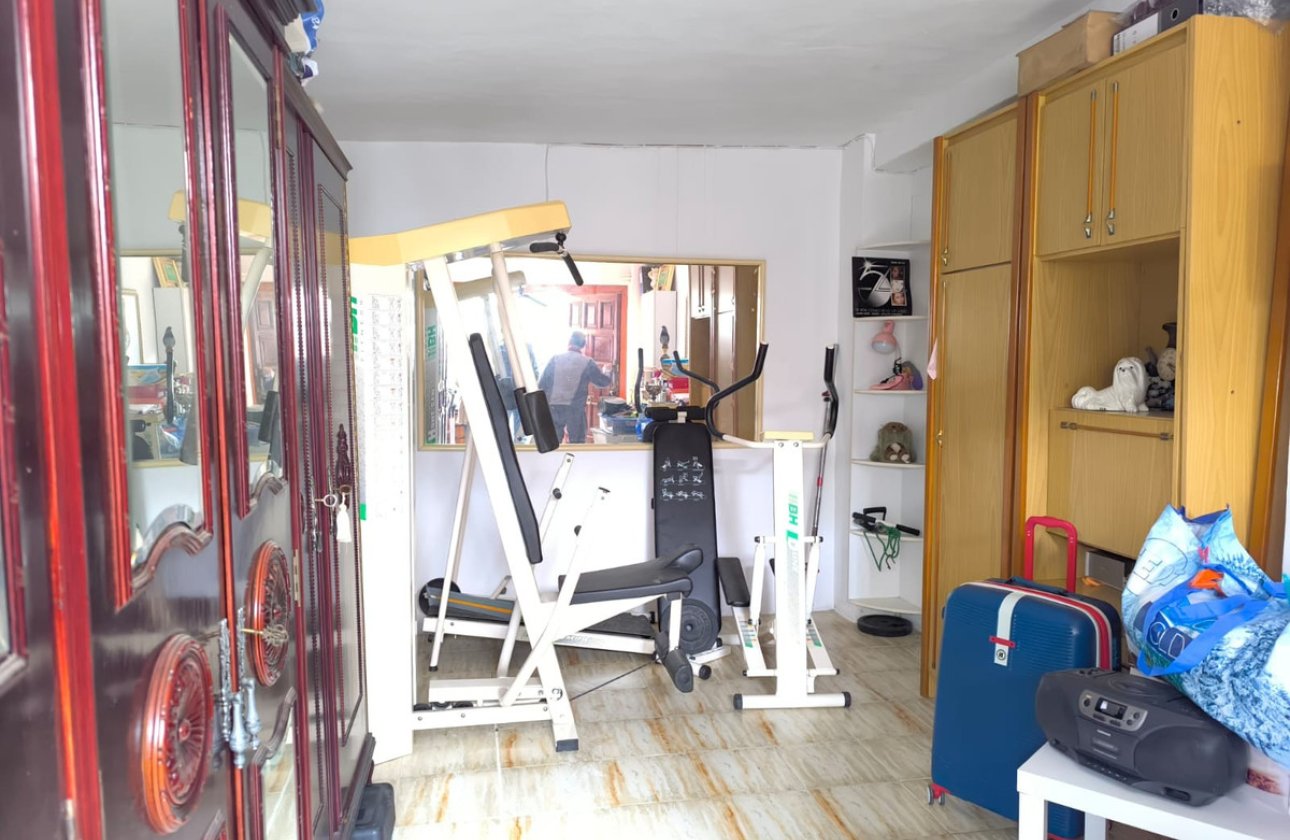 Resale - Villa -
Sax - Sax Centro