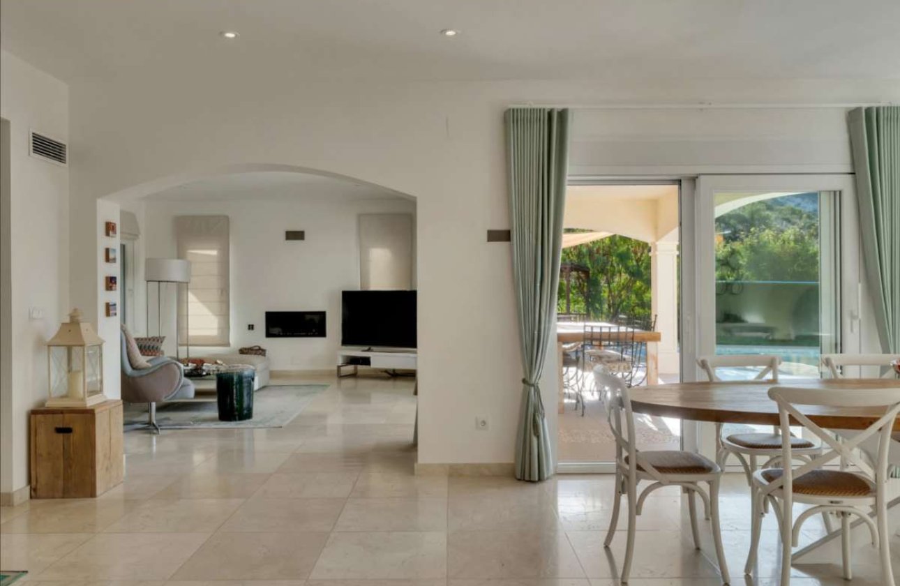 Resale - Villa -
Teulada - Moraira