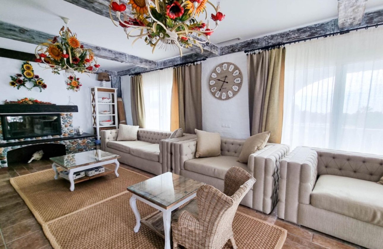 Resale - Villa -
Teulada - Moraira