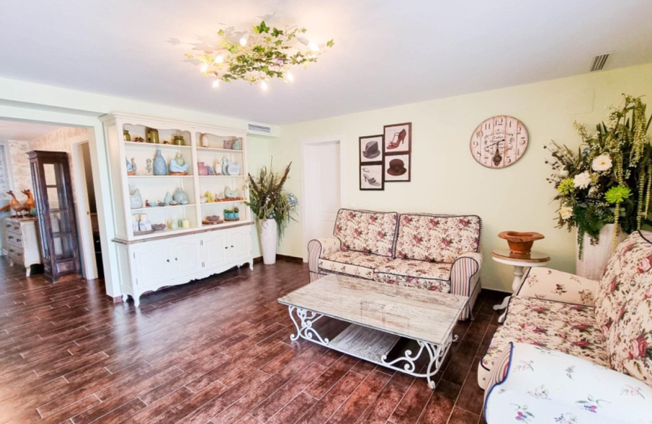 Resale - Villa -
Teulada - Moraira