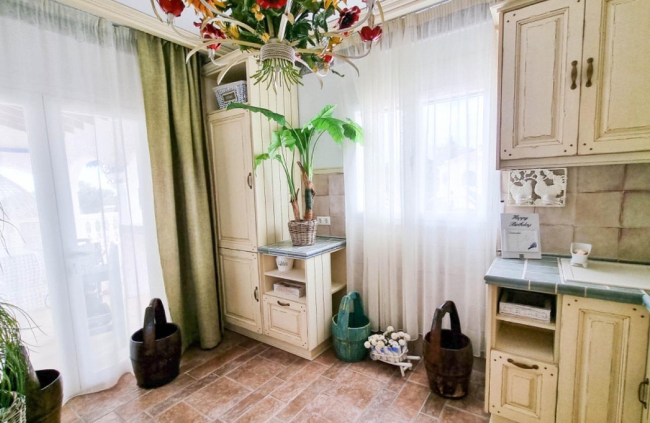 Resale - Villa -
Teulada - Moraira