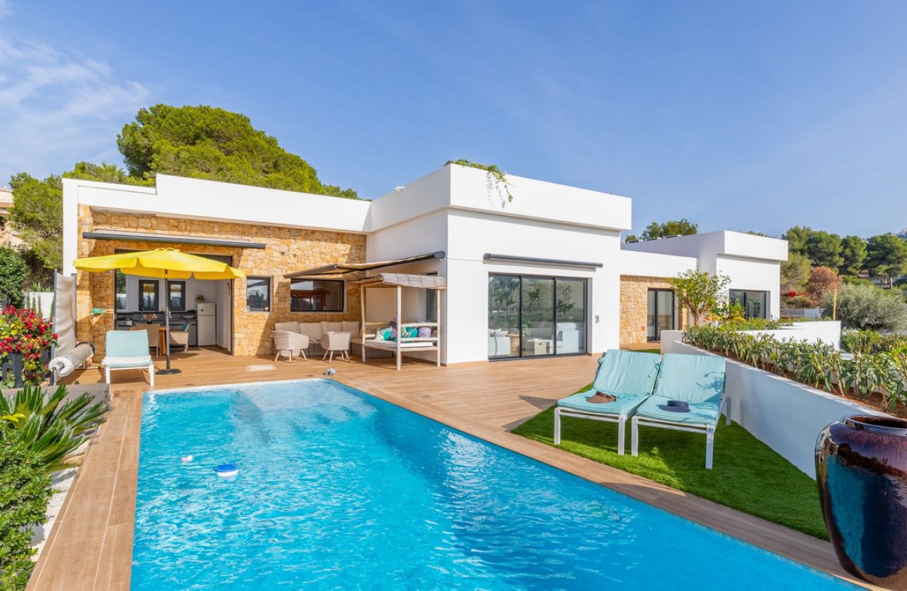 Resale - Villa -
Teulada - Moraira