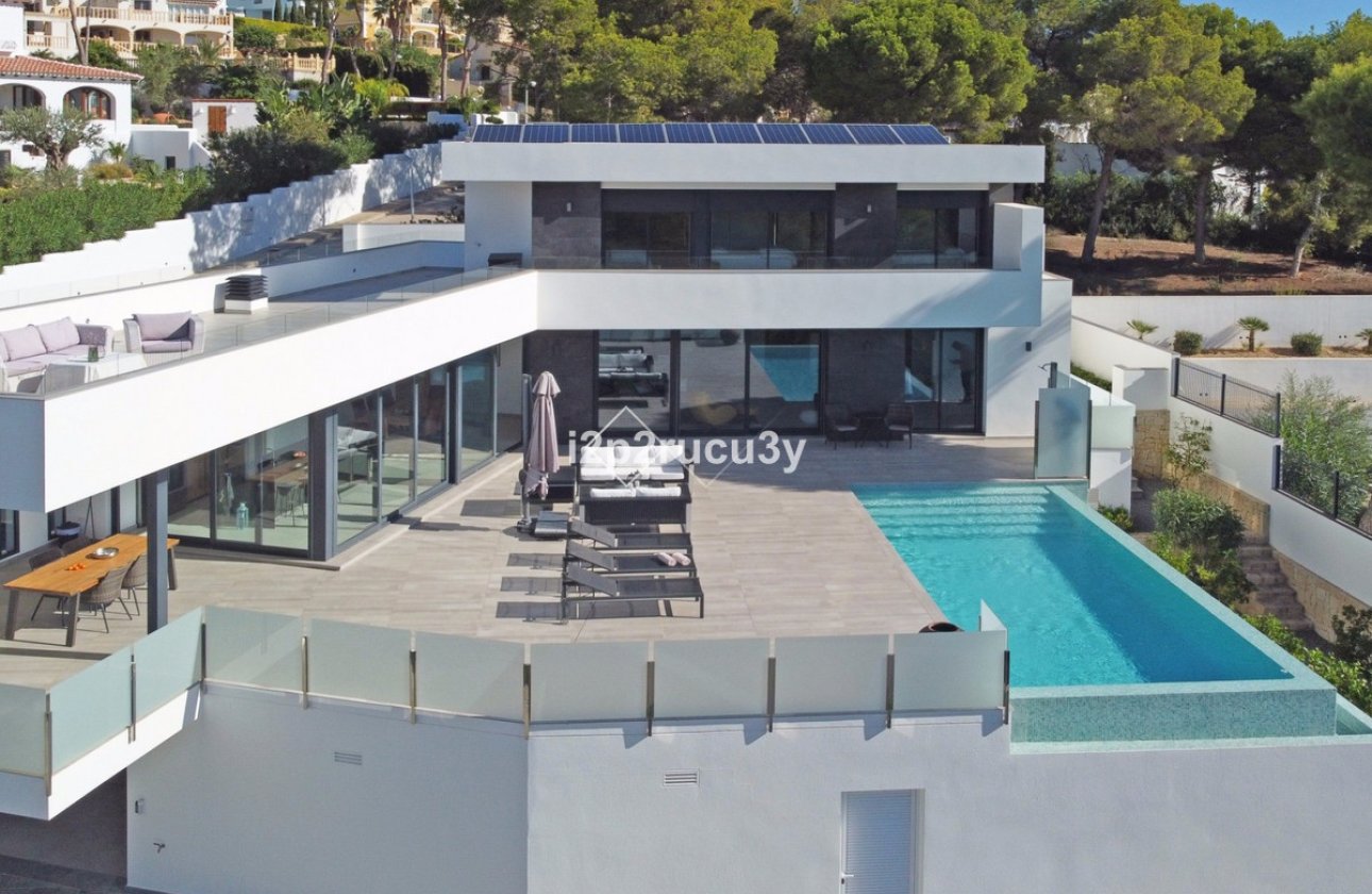 Resale - Villa -
Teulada - Moraira