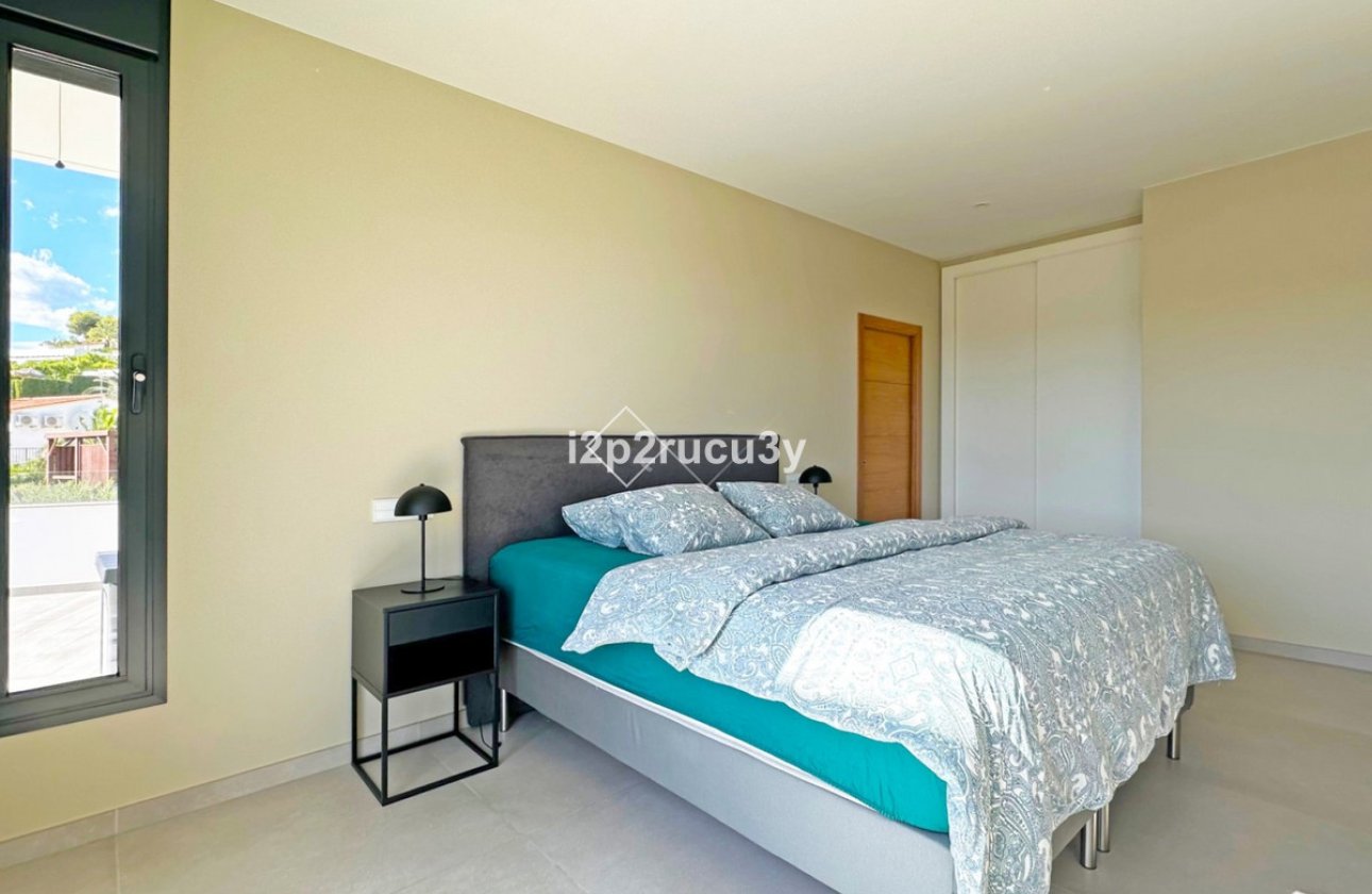 Resale - Villa -
Teulada - Moraira