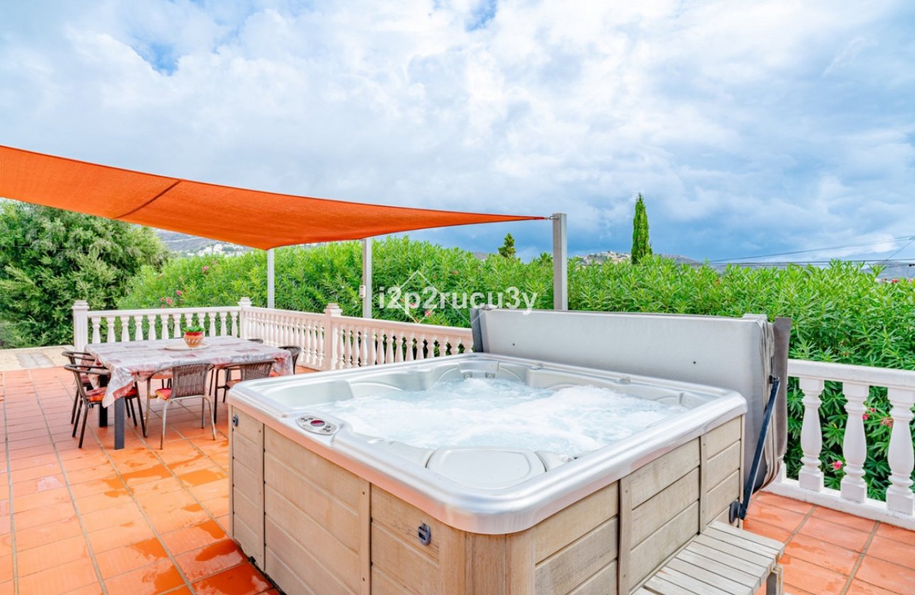 Resale - Villa -
Teulada - Moraira