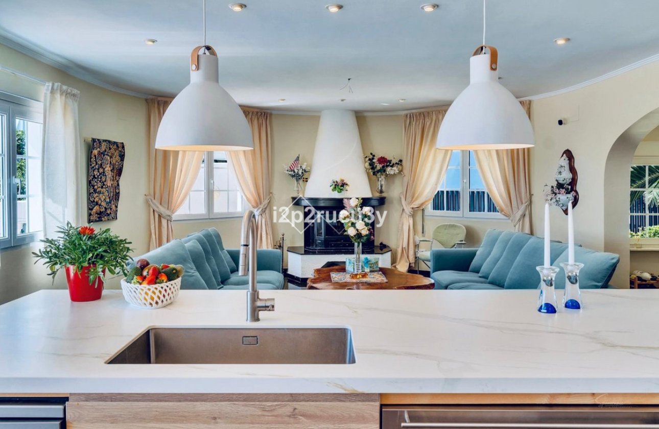 Resale - Villa -
Teulada - Moraira