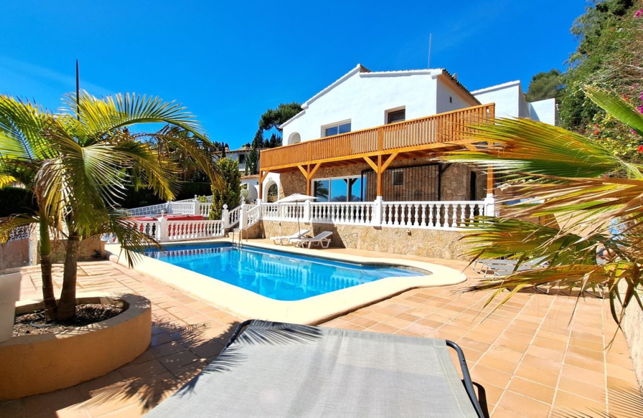 Resale - Villa -
Teulada - Teulada Centro