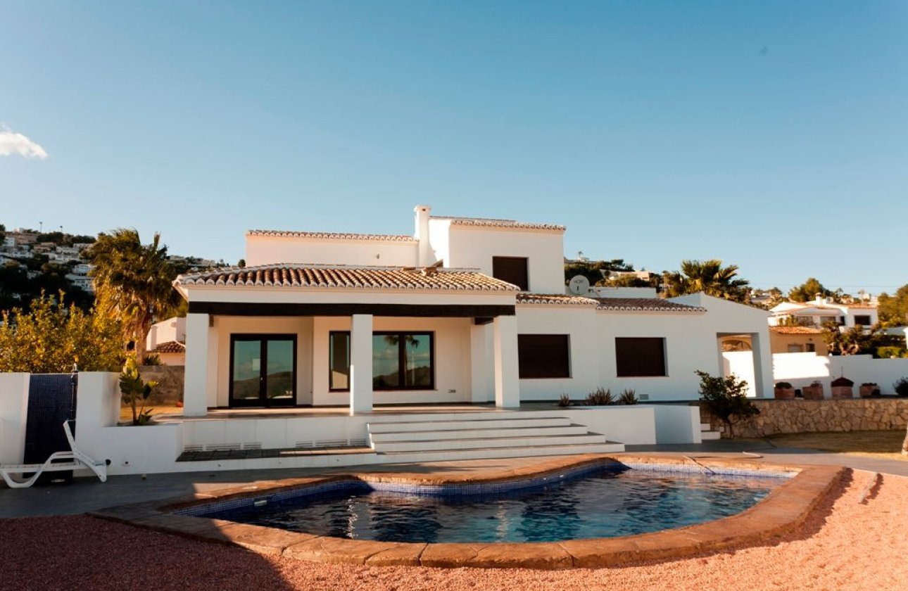 Resale - Villa -
Teulada - Teulada Centro