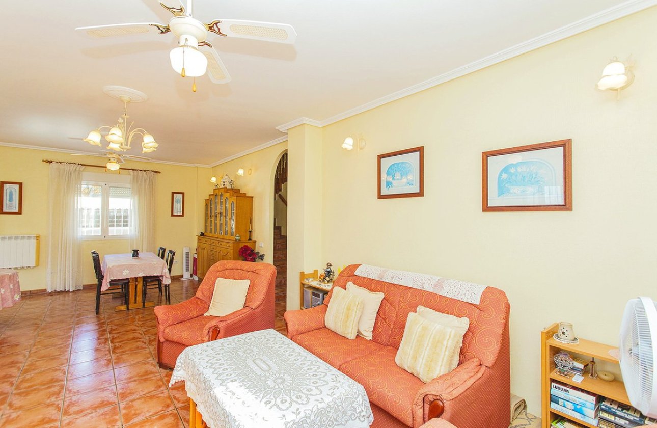 Resale - Villa -
Torrevieja - Aguas Nuevas