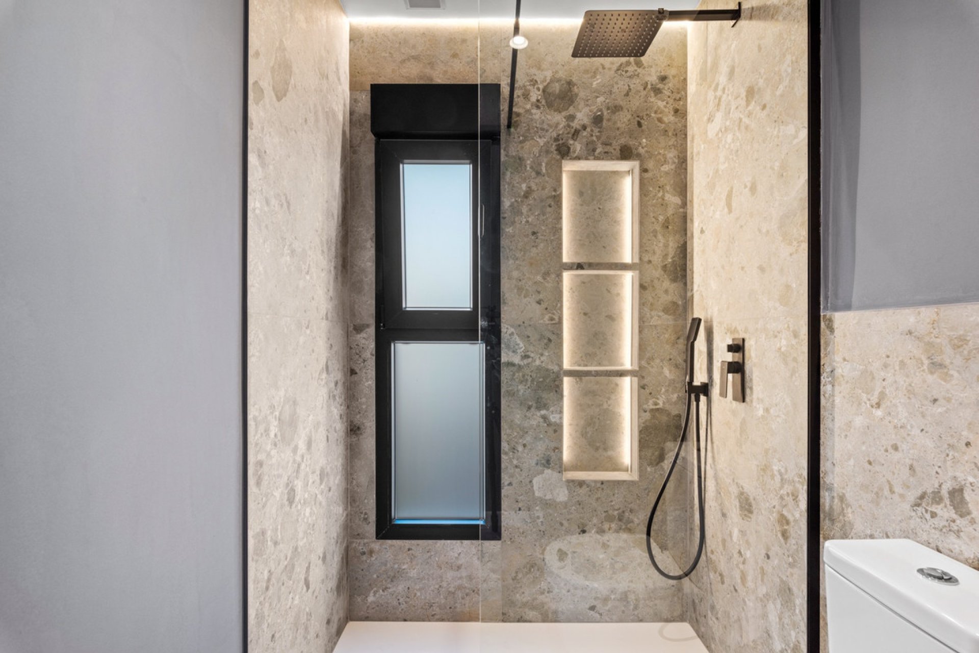 Resale - Villa -
Torrevieja - El chaparral