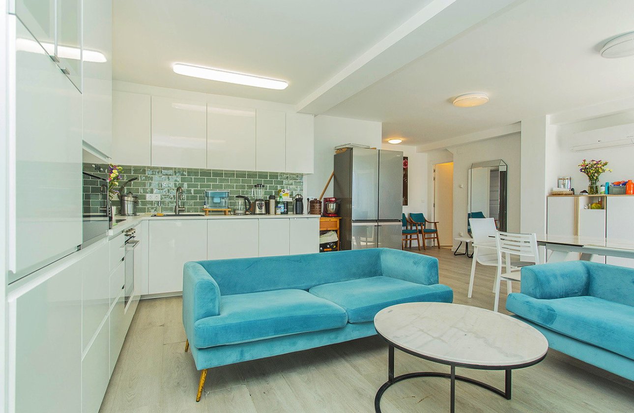 Resale - Villa -
Torrevieja - La Mata