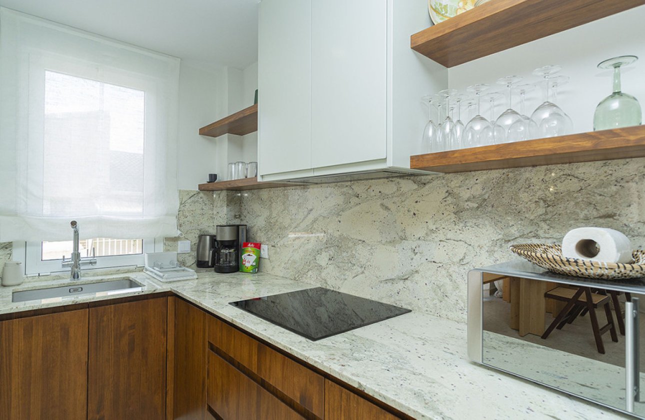 Resale - Villa -
Torrevieja - La Mata