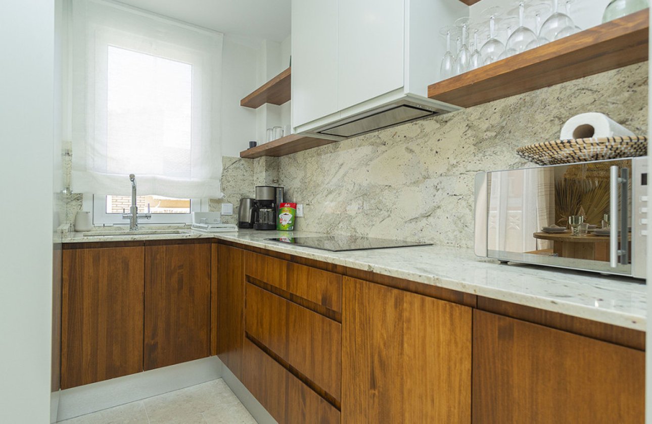 Resale - Villa -
Torrevieja - La Mata