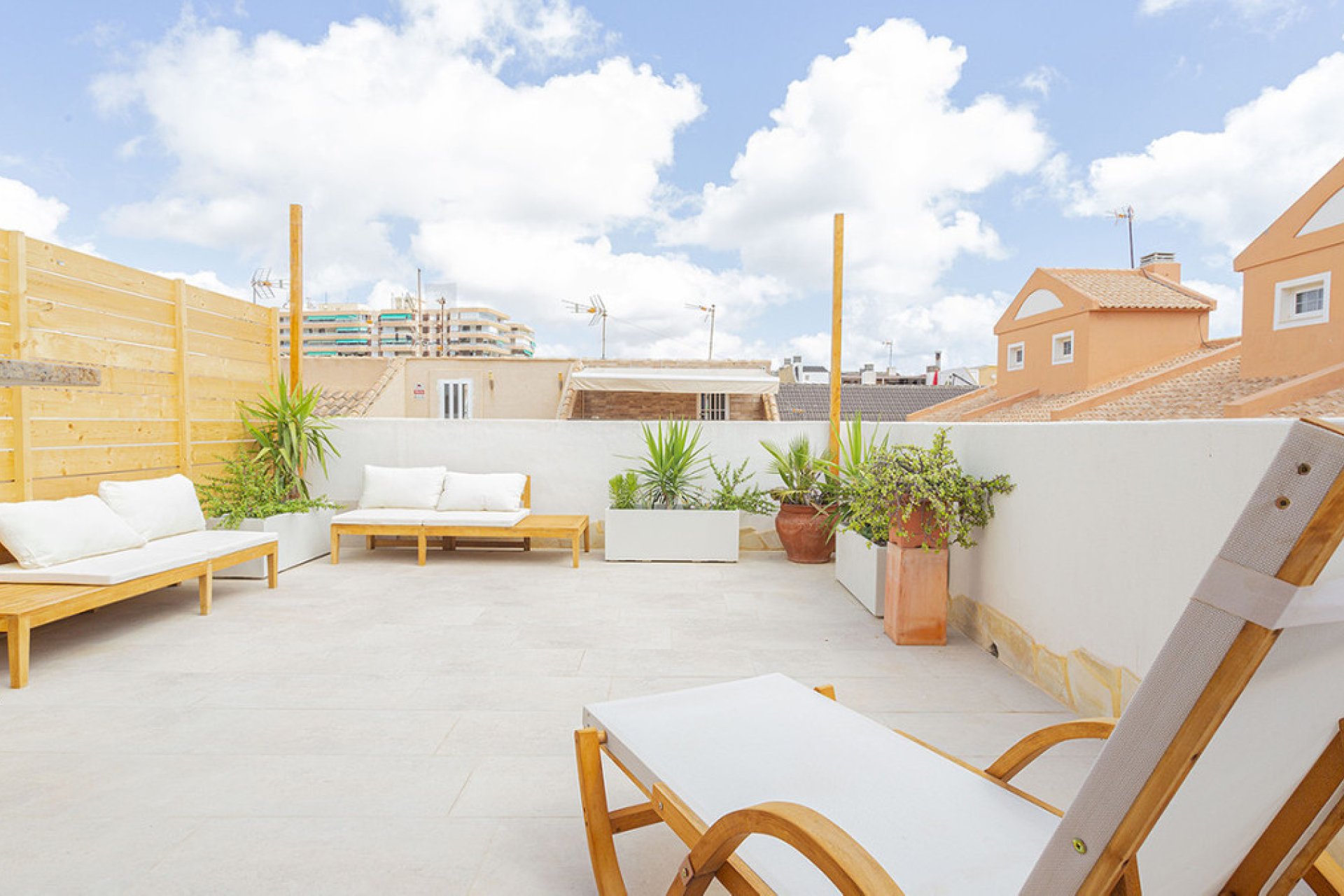 Resale - Villa -
Torrevieja - La Mata