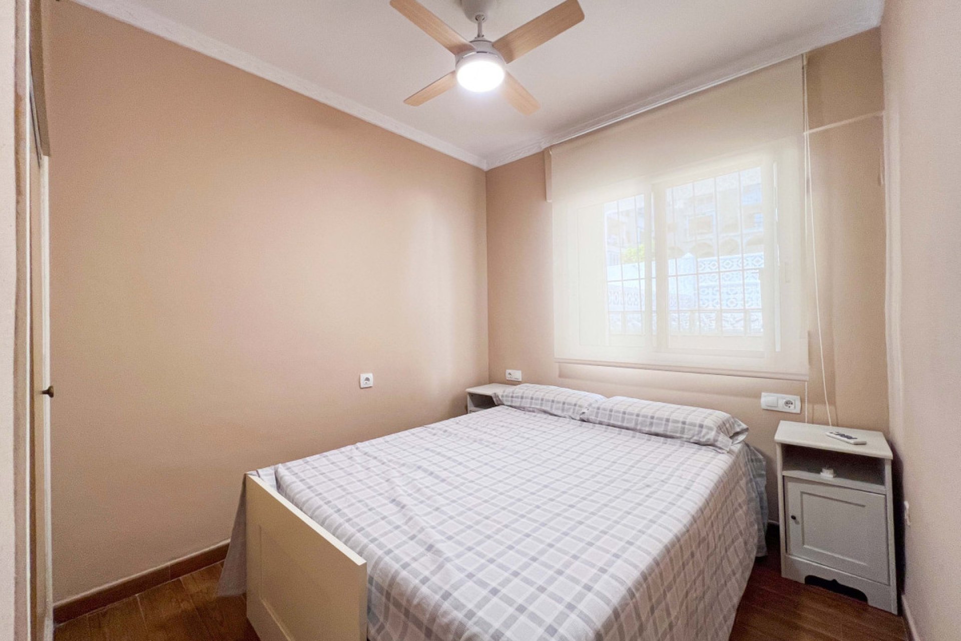 Resale - Villa -
Torrevieja - La Mata