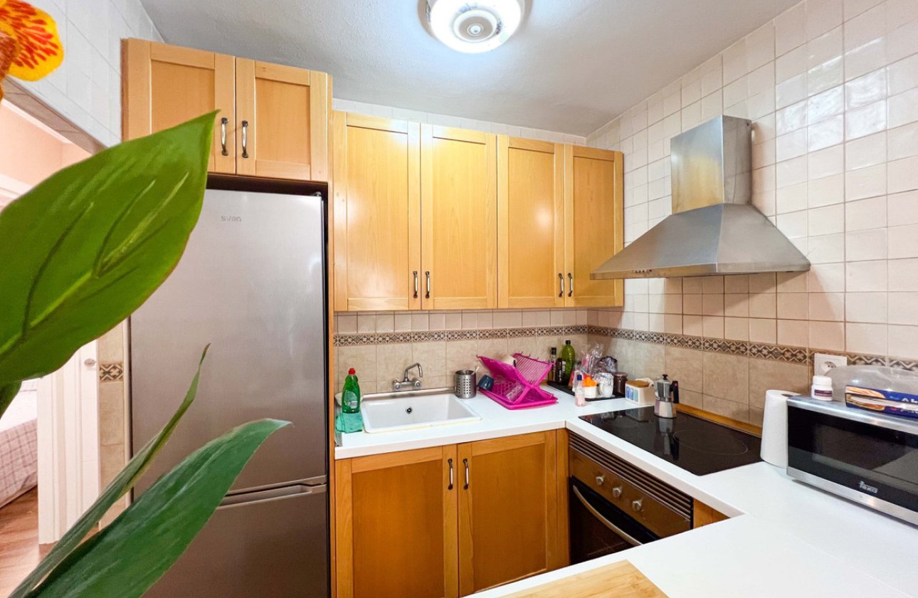 Resale - Villa -
Torrevieja - La Mata