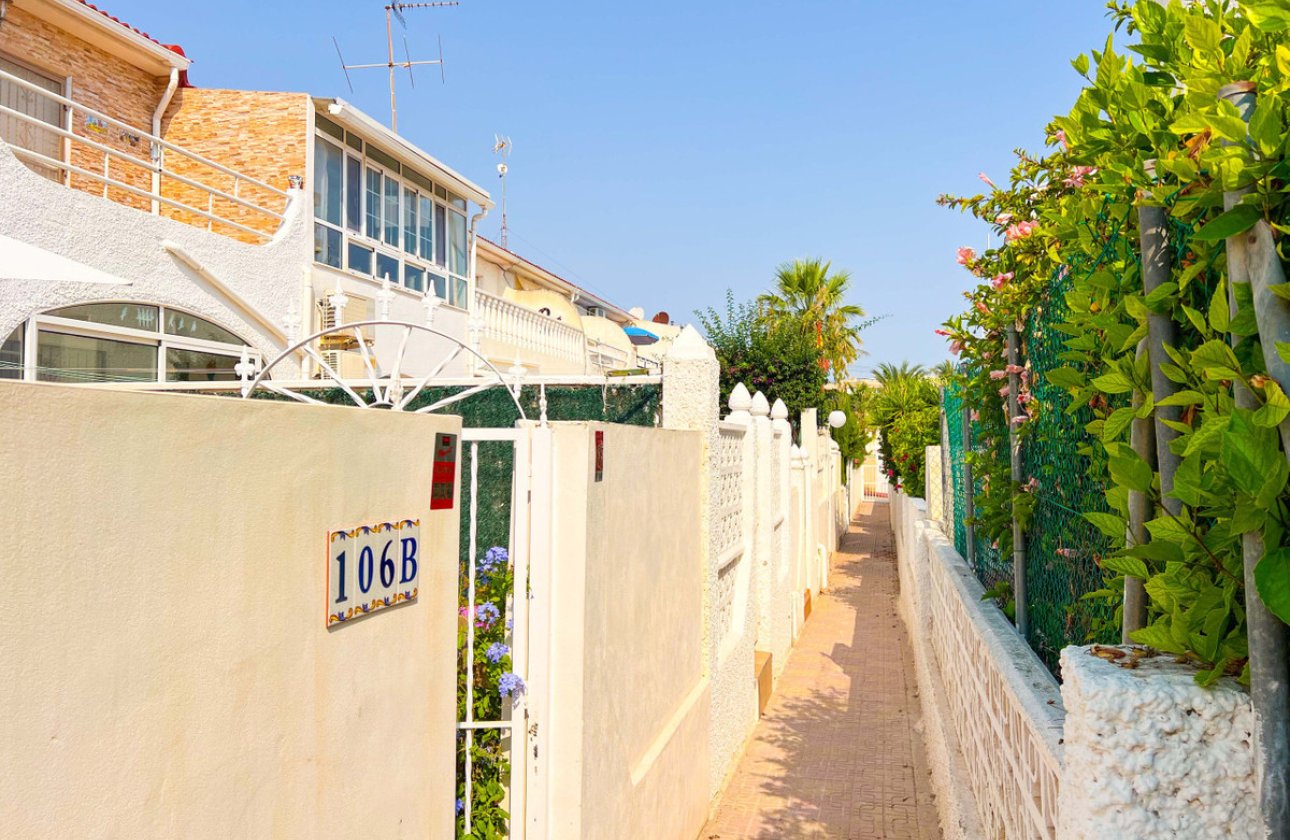 Resale - Villa -
Torrevieja - La Mata