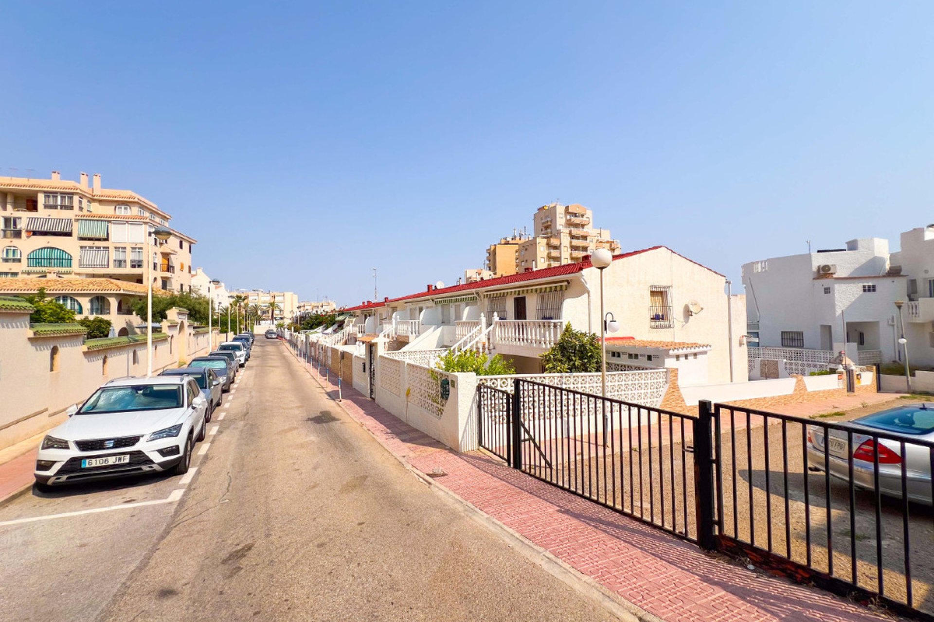 Resale - Villa -
Torrevieja - La Mata