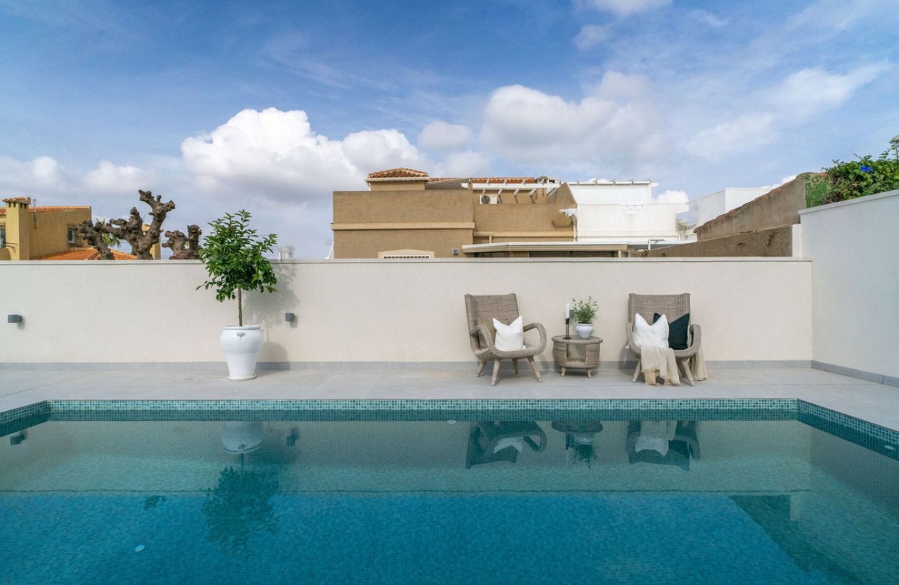 Resale - Villa -
Torrevieja - La siesta