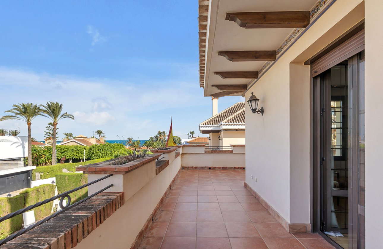 Resale - Villa -
Torrevieja - La Veleta